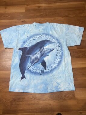 Vintage The Mountain blue tie-dye dolphin graphic t-shirt